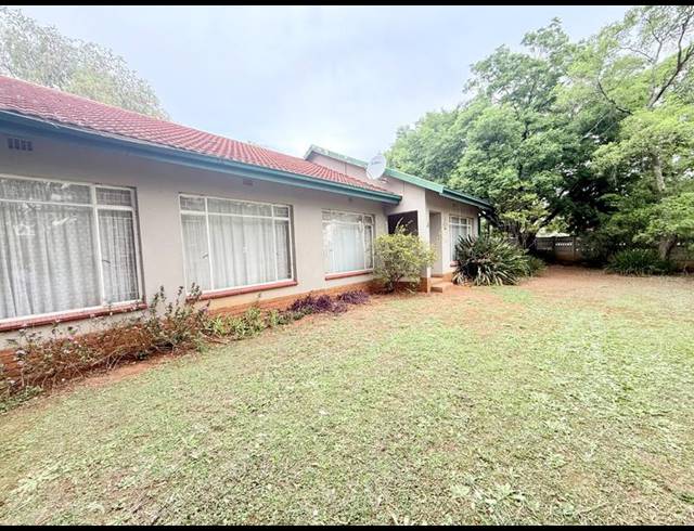 3 BEDROOM HOUSE FOR SALE IN FLORA GARDENS